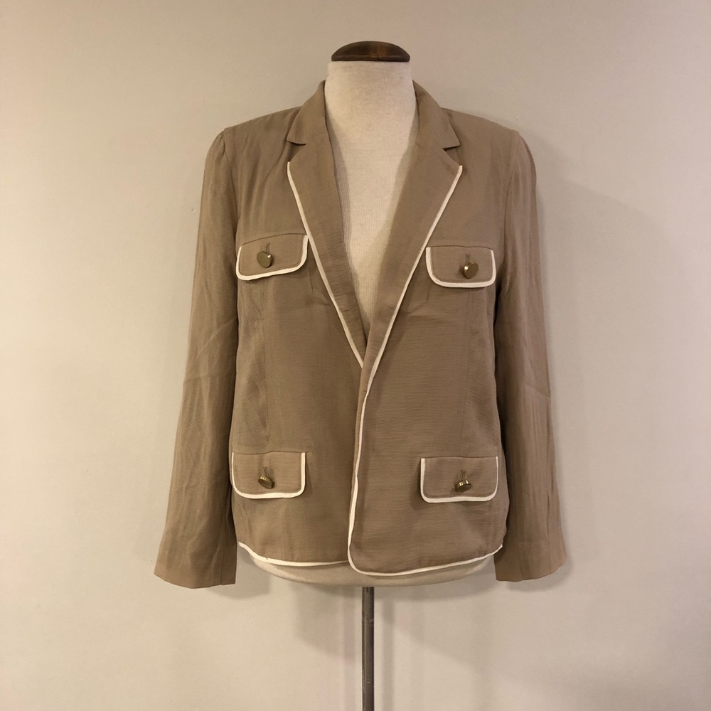 Classic Club Monaco blazer!